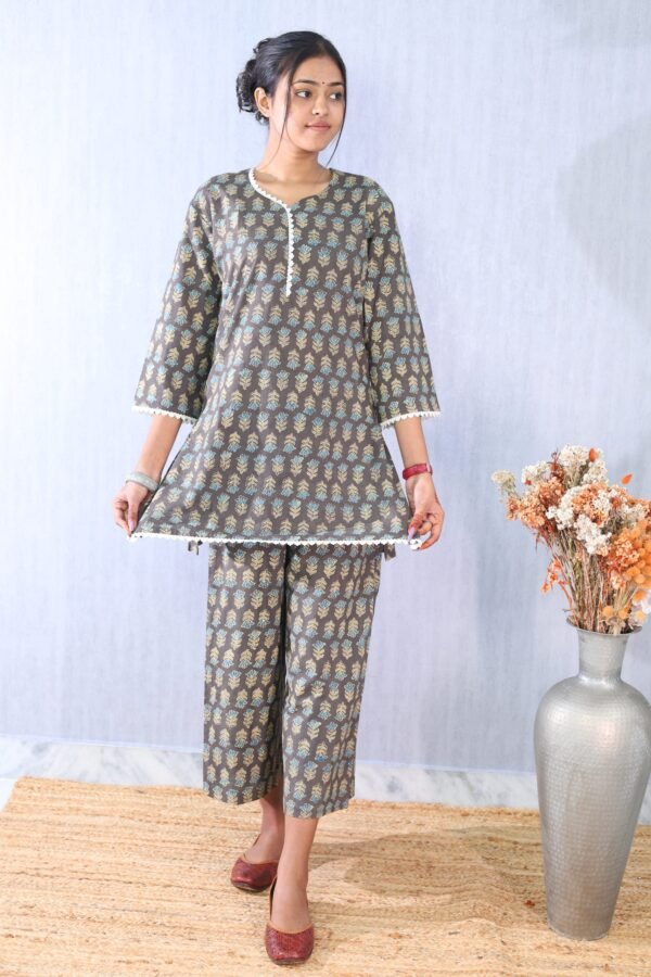 Ajrakhiya Collection - Image 6
