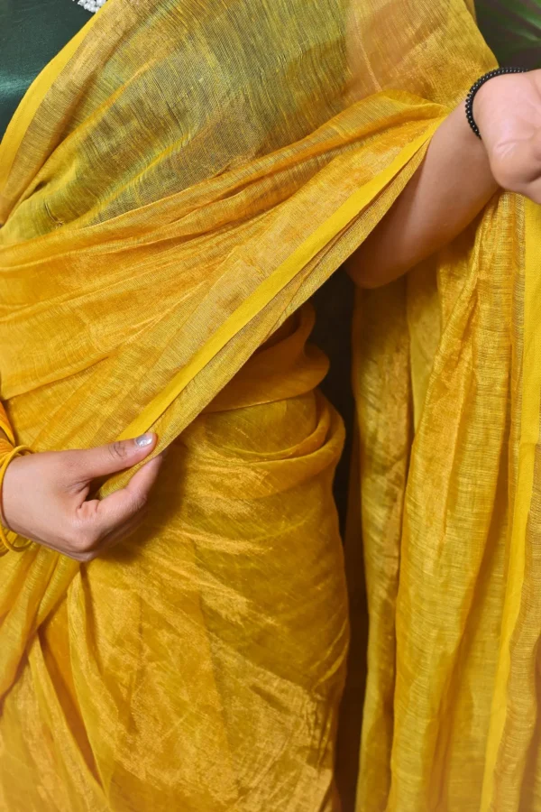 सोनतारा Handwoven Zari Linen Saree - Image 5