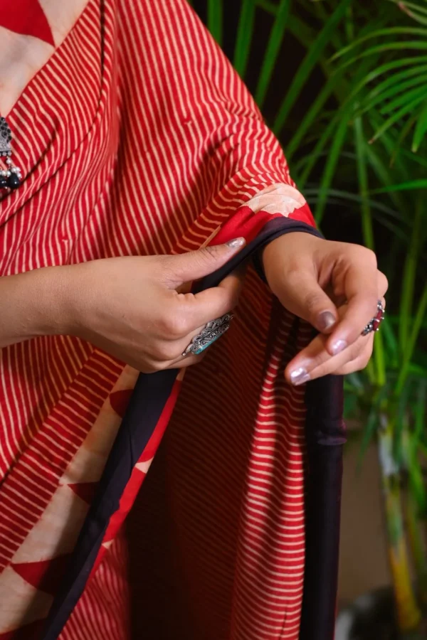 अजरेखा | Ajrakh Hand Block Printed Pure Modal Silk Saree - Image 2