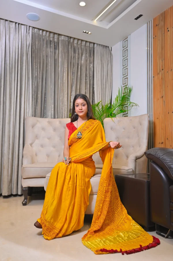 रंंगरसिया – Raai Daana Bandhej Pure Gajji Silk Saree with Lagdi Patta Pallu