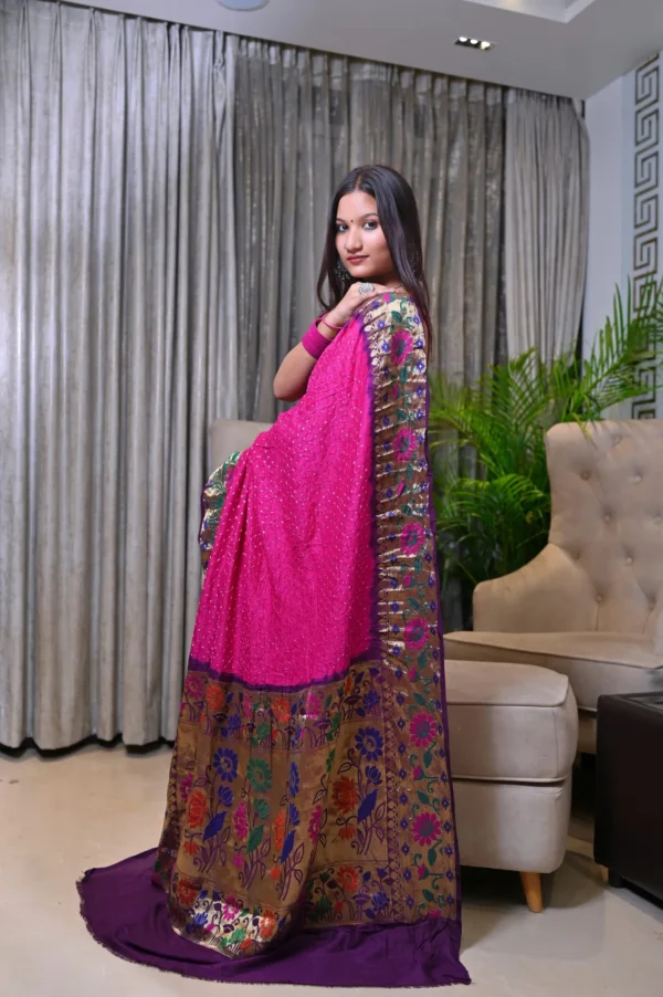 मुलगी - Raai Daana Bandhej Pure Gajji Silk Saree - Image 2