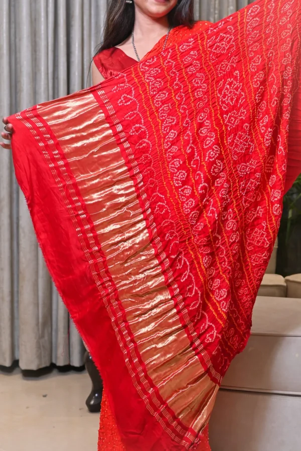 रंगरसिया Raai Daana Bhandhej Pure Gajji Silk Saree with Lagdi Patta Pallu - Image 2