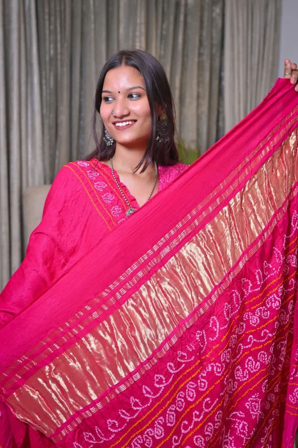 रंगरसिया – Raai Daana Bandhej Pure Gajji Silk Saree with Lagdi Patta Pallu - Image 2