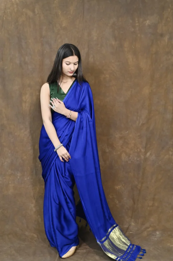 Lagdi Patta Zari Border Saree - Image 2